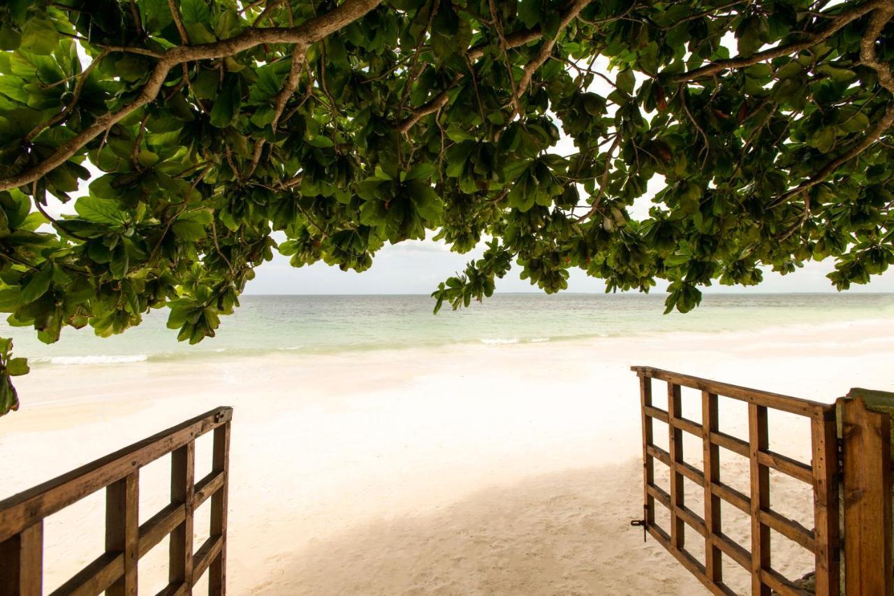 Uroa Beach Lodge Eksteriør bilde
