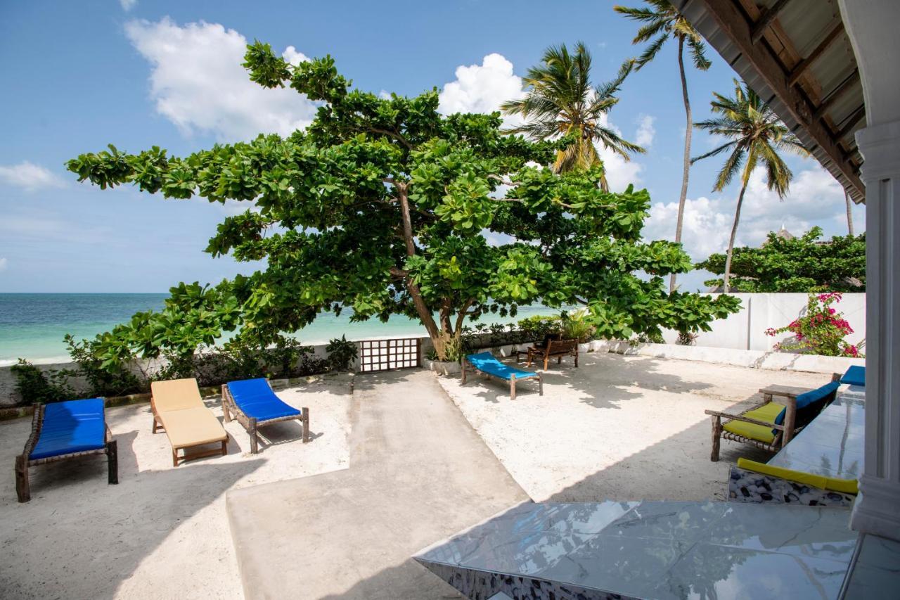 Uroa Beach Lodge Eksteriør bilde