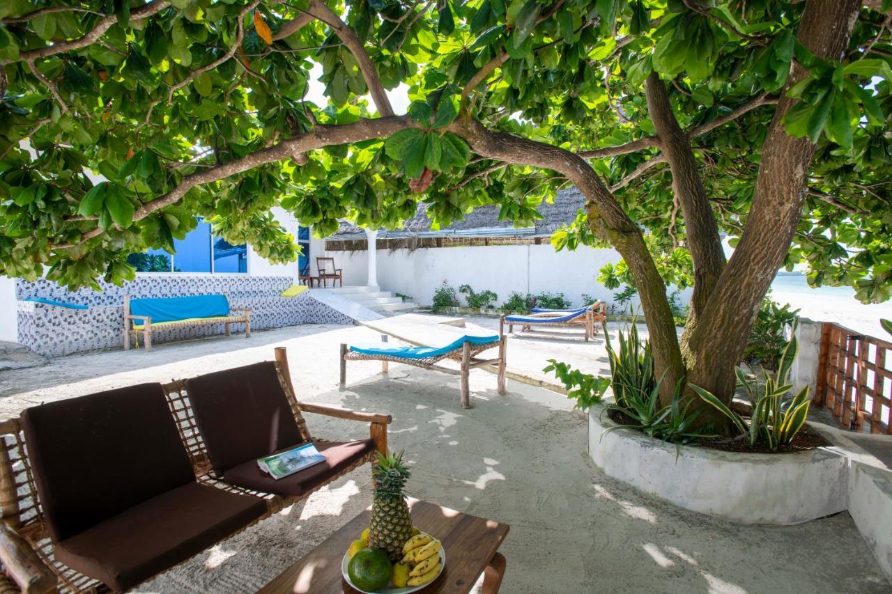 Uroa Beach Lodge Eksteriør bilde